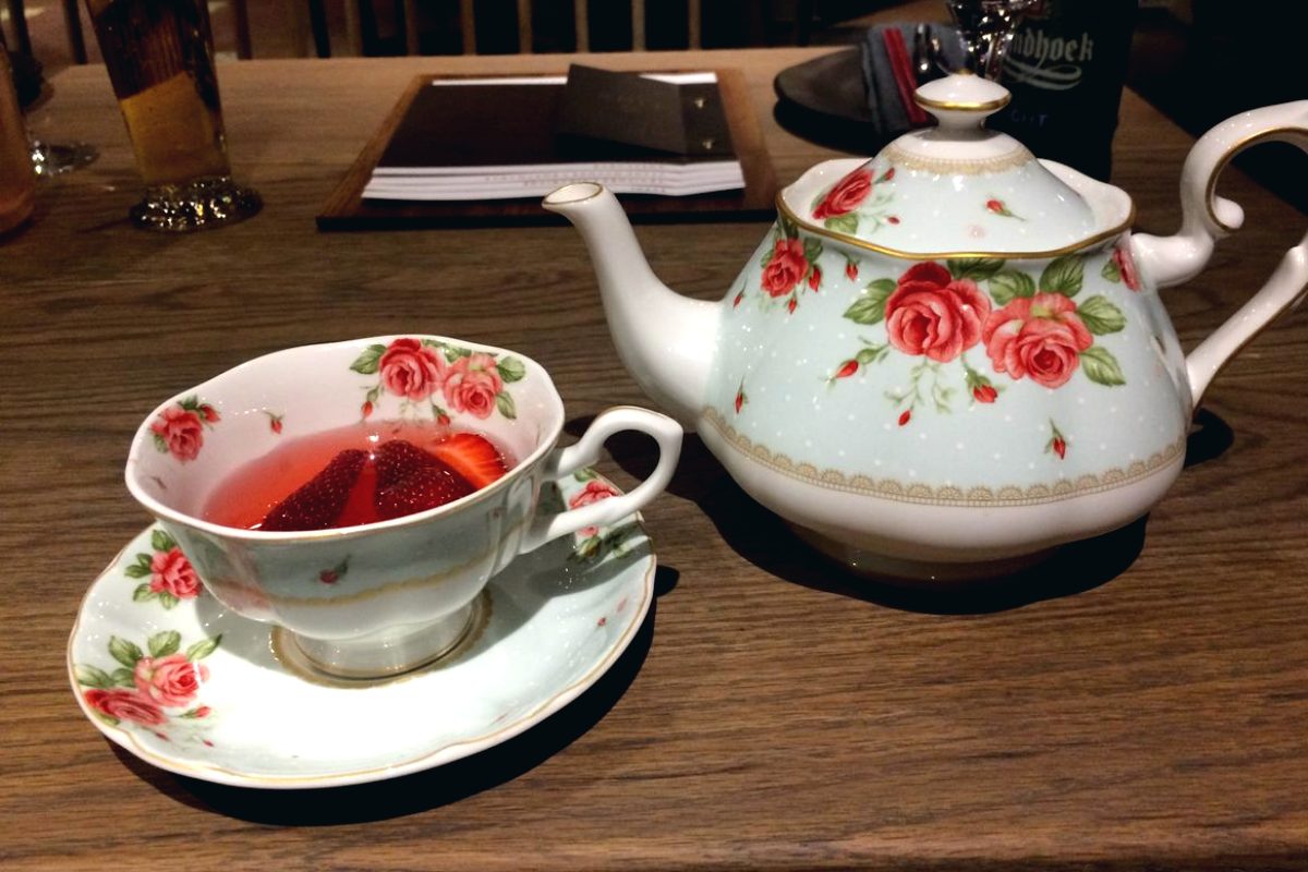 十年品牌视角：2026和平精英职业联赛PEL怎么看广州AG与武汉RSG？先搞懂入口与免费与付费渠道的区别